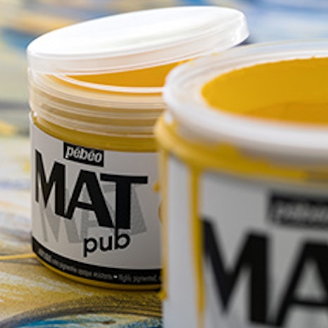 yellow Pebeo mat pub acrylic paint